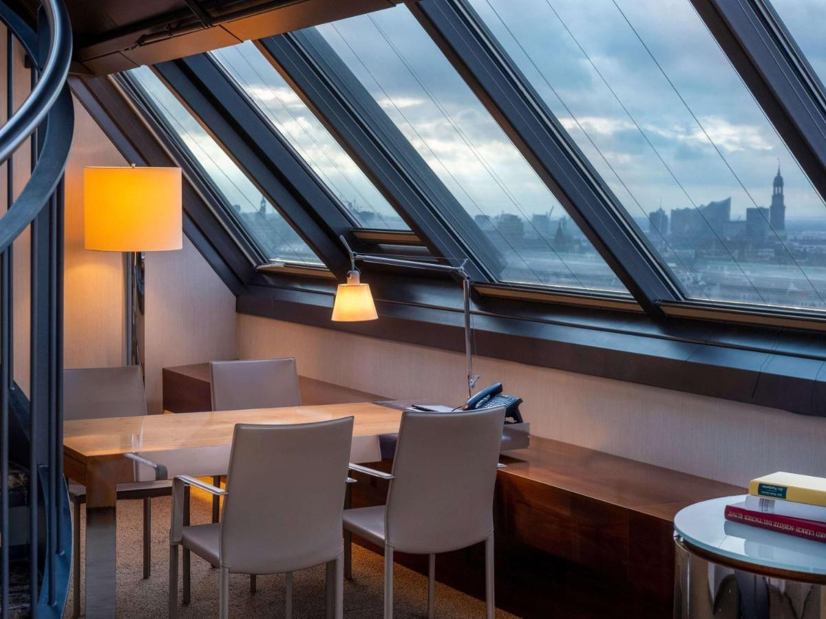 Moevenpick Hotel Hamburg City Exterior foto